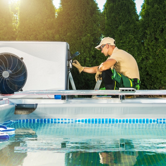 Instalación profesional de bombas dee calor para piscinas