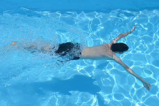 ¿Por qué elegir una depuradora de ozono para tu piscina?